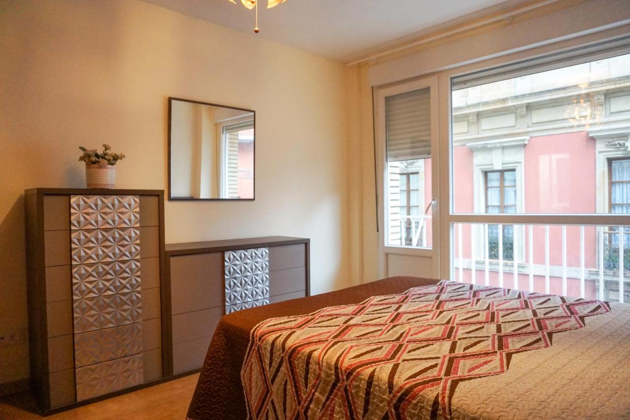 Ferienwohnung Apartamento Centrico Y Proximo A La Playa Gijón Exterior foto