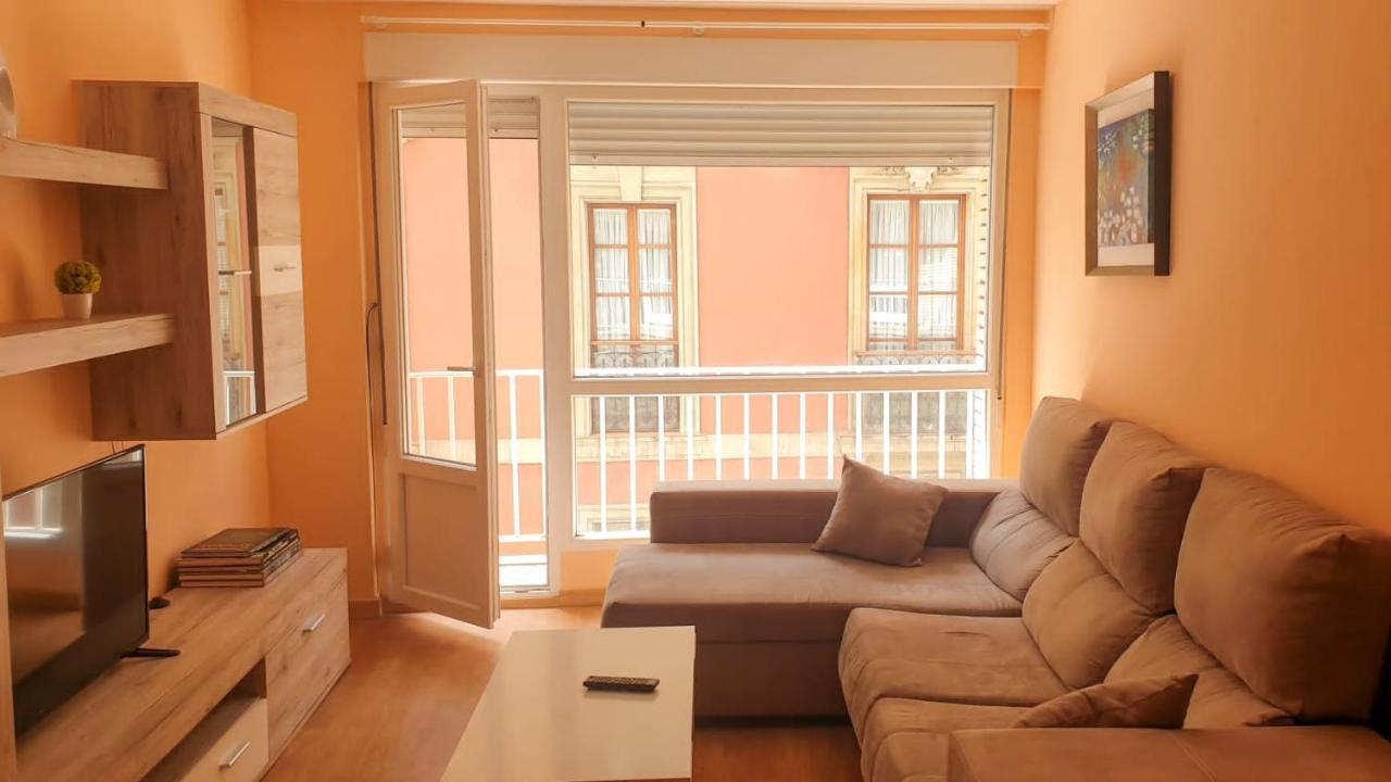 Ferienwohnung Apartamento Centrico Y Proximo A La Playa Gijón Exterior foto